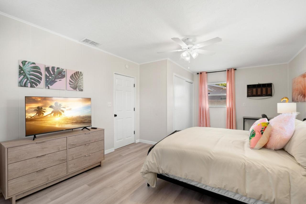 Haus Of Tropicale - Close To Gulf Beaches And Downtown Αγία Πετρούπολη Εξωτερικό φωτογραφία